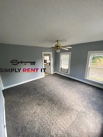 1 Bedroom, Upper Level Duplex, Boone — Photo 2