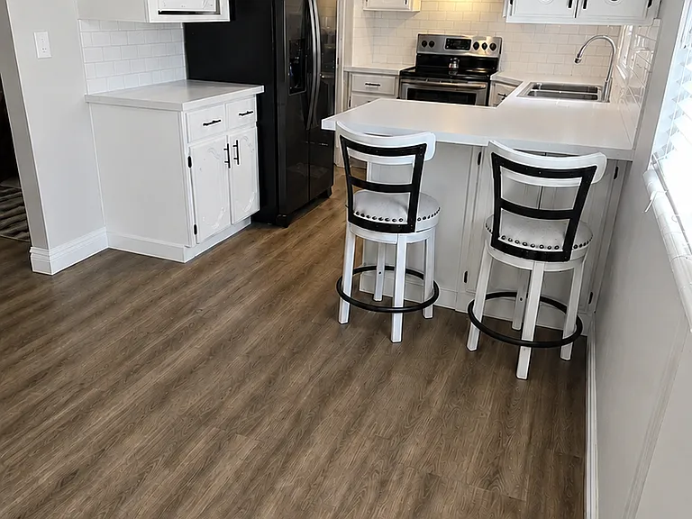 5655 Village Way — Photo 6