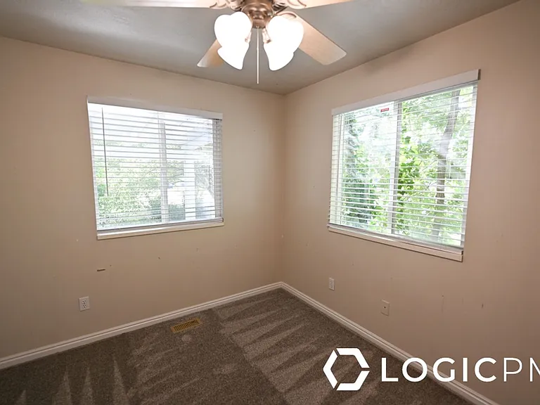 4616 S Zenia Meadows Ct #1 — Photo 21