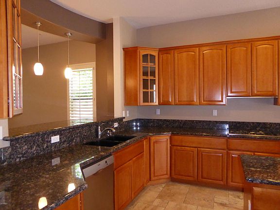 5th image of 2561 E Wisteria Dr