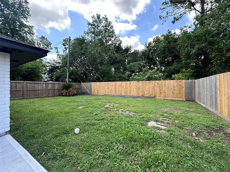 4519 Oak Shadows Dr — Photo 19