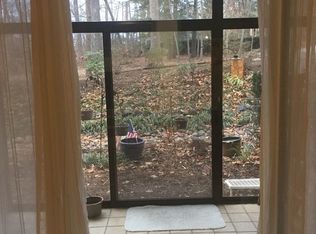 1648 Parkcrest Cir, Reston, VA 20190