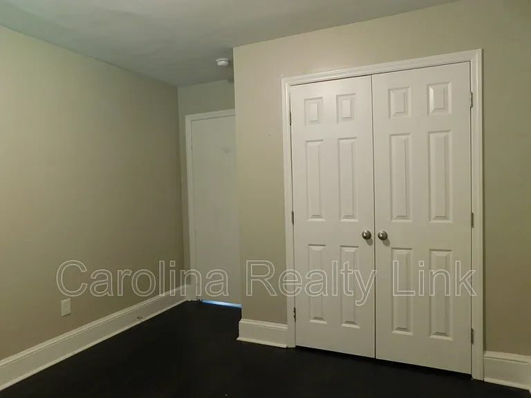 411 Gray Dr — Photo 12