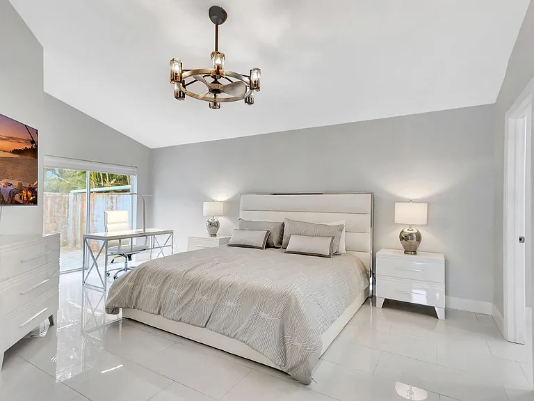 7 Wyndham Ln — Photo 24