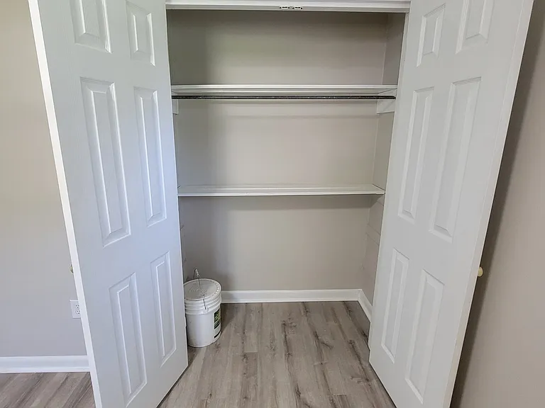 8165 Wood St — Photo 15