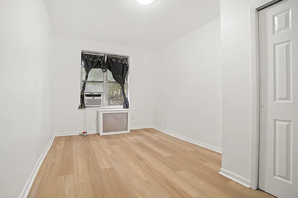 Rented by REAL New York | media 31