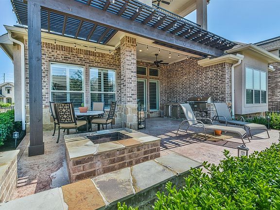 3rd image of 17810 Olde Oaks Estate Ct