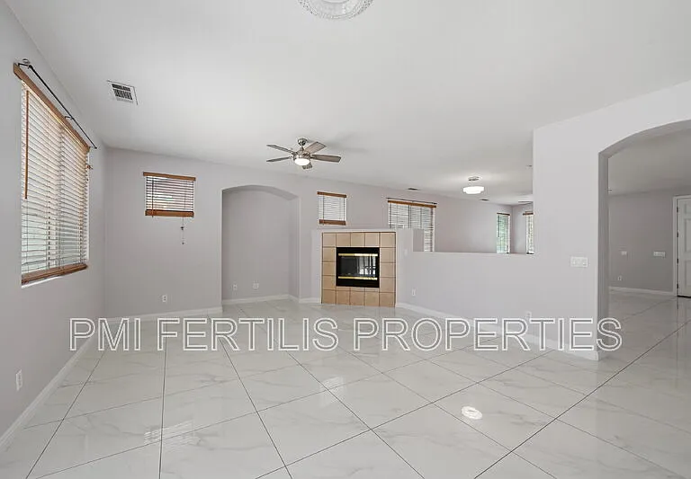 7167 Elsa Ct — Photo 8