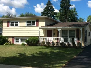 424 S Yale Ave, Addison, IL 60101