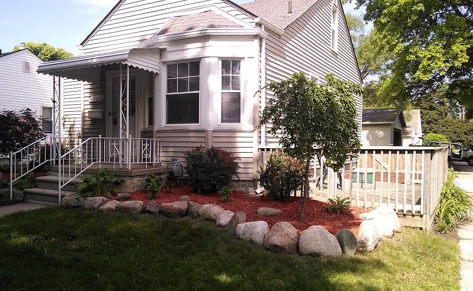 1st image of 1500 N Vermont Ave