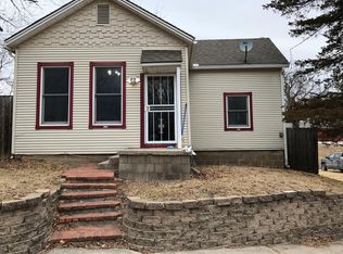 860 Sherman Ave, Leavenworth, KS 66048