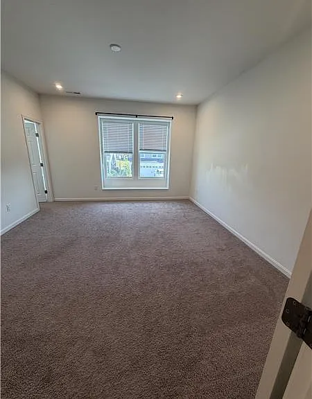 4208 Aine Dr — Photo 34