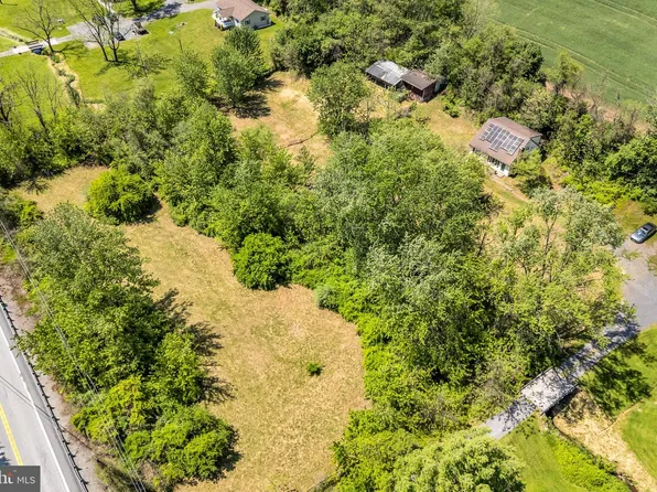 3485 Valley Rd, Marysville, PA 17053