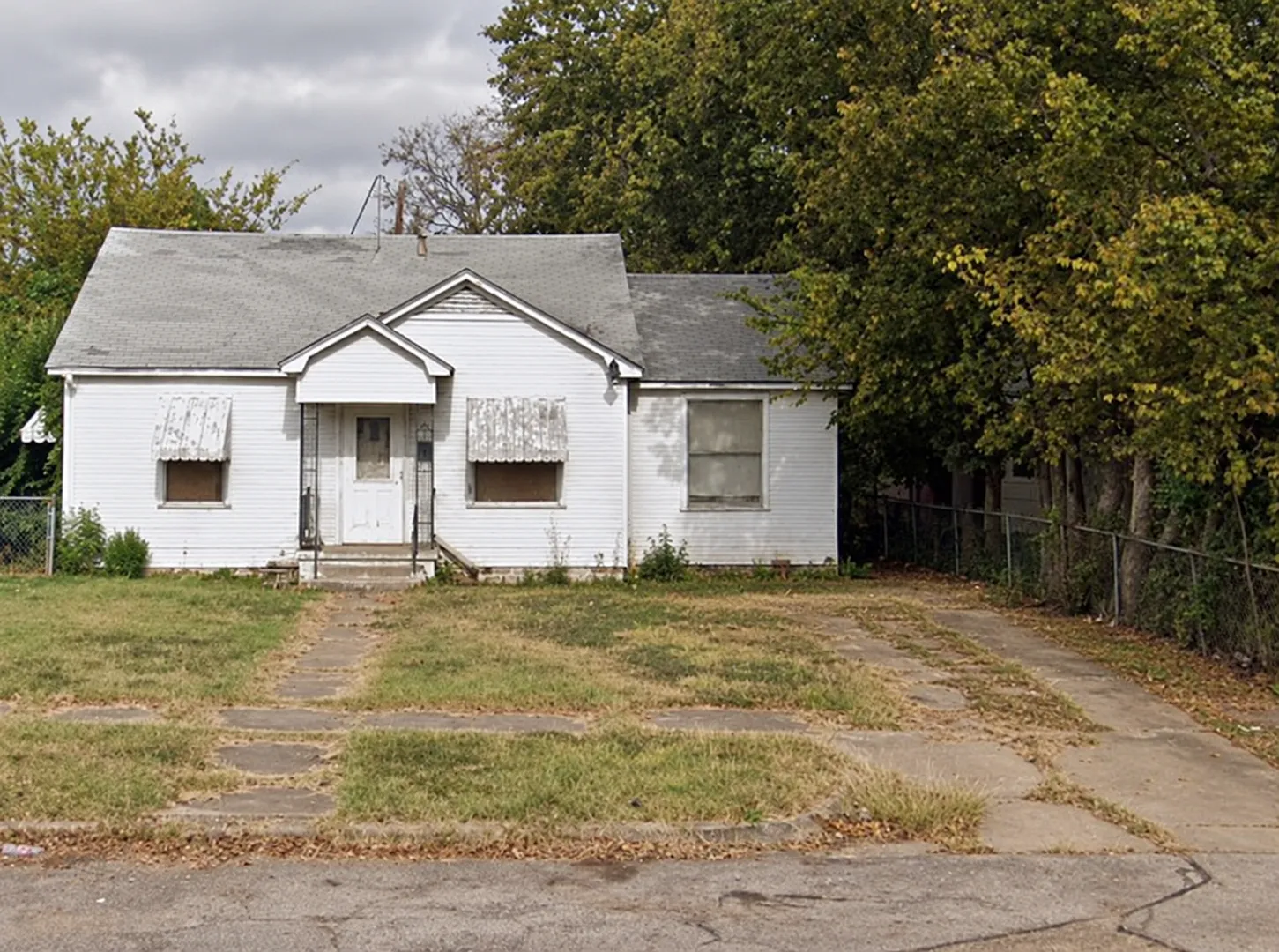 Charming 2 Bed, 1 Bath Home in the Heart of Waco $850/mo — Photo 1