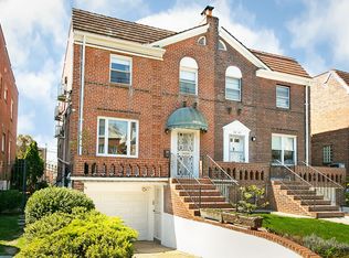 6834 Exeter St, Forest Hills, NY 11375