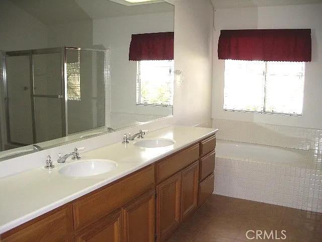 13411 Portal — Photo 16