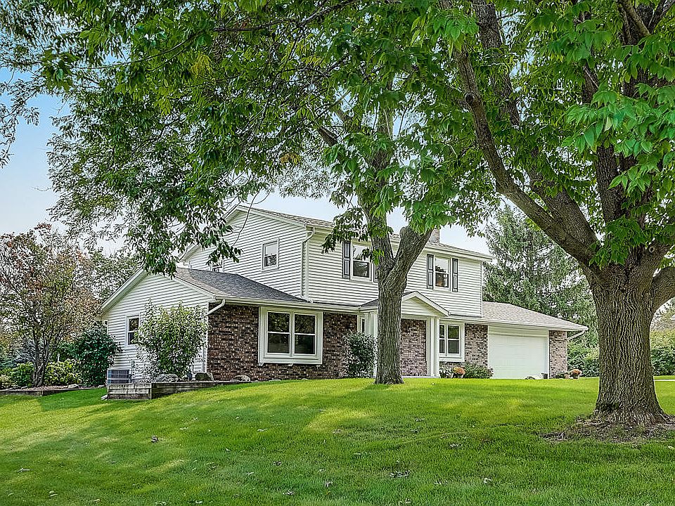 1st image of W270N890 Joanne Dr