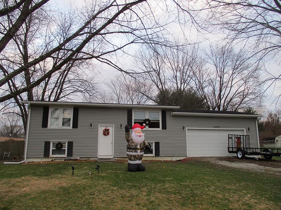 1st image of 23878 Eisenhower Dr