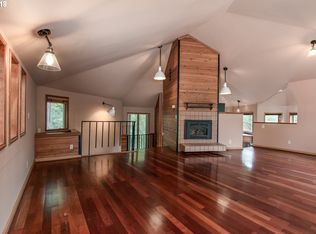 3210 Whitten Dr, Eugene, OR 97405