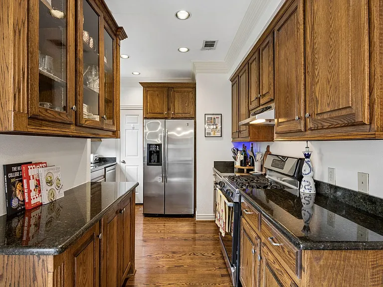 3101 Rosedale Ave #D — Photo 7