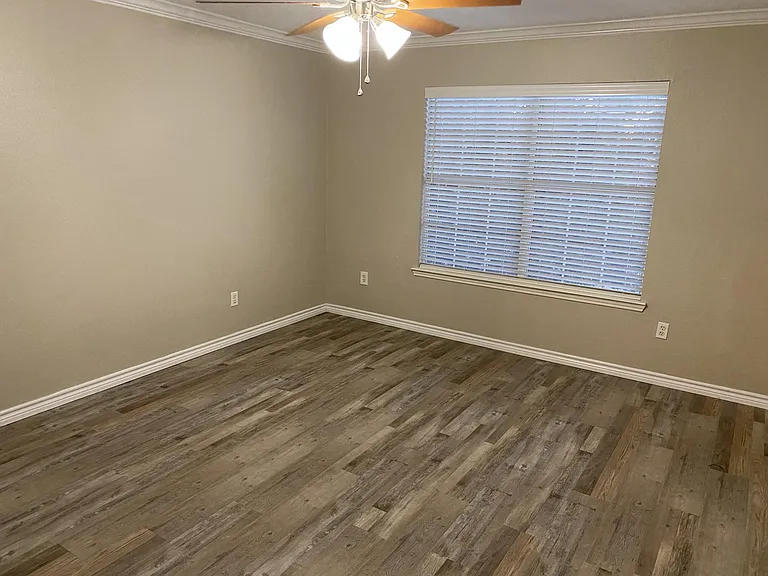 8608 Brunswick Dr — Photo 13