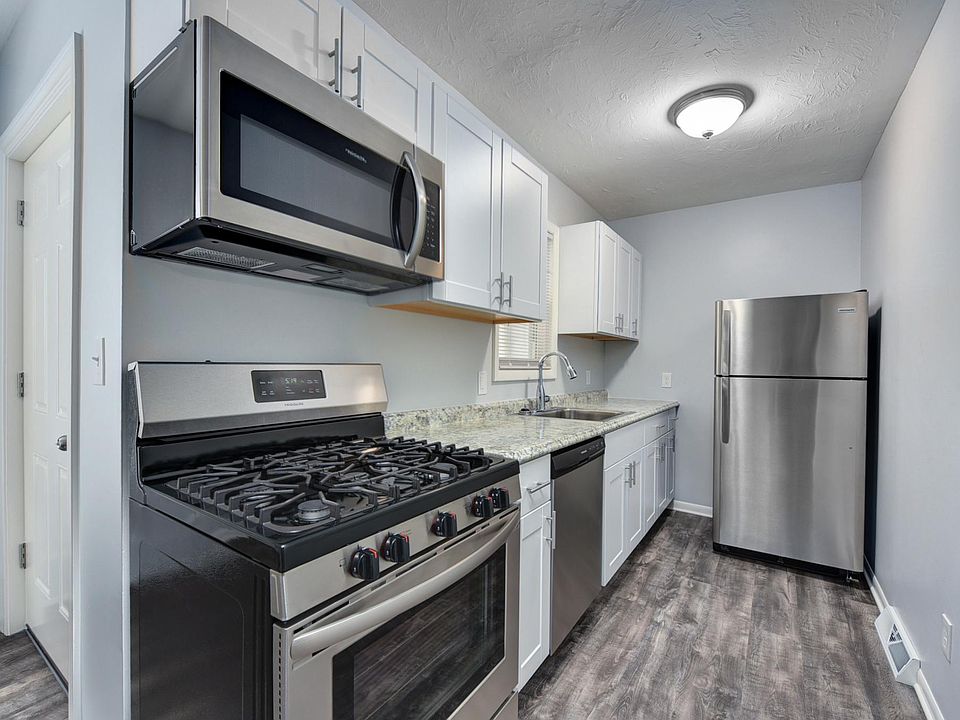 1st image of 2050 Robin St APT 2