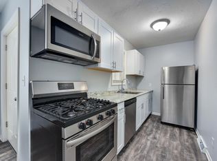 2050 Robin St APT 2, Lakewood, OH 44107