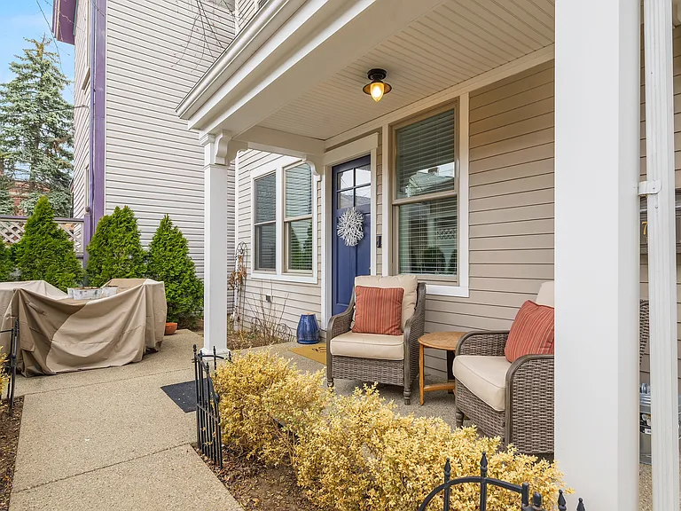 706 Ivy St #2 — Photo 4