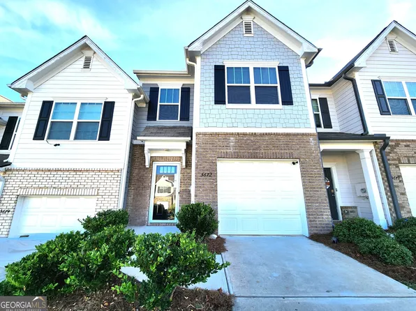 5672 Union Pointe Dr, Union City, GA 30291