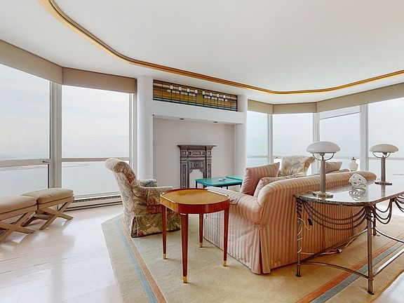 3rd image of 990 N Lake Shore Dr APT 31D