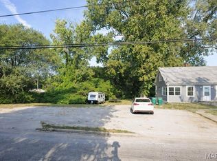 3403 Falling Springs Rd, Cahokia, IL 62206