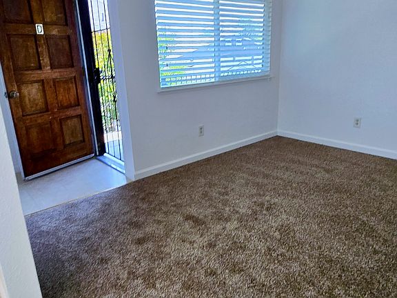 4th image of 260 Gurries Dr #D
