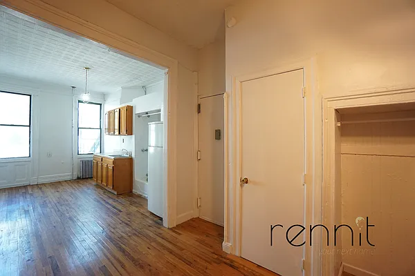 Rented by Rennit Inc. | media 8