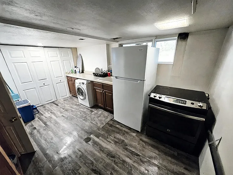 1650 Ingalls St — Photo 5