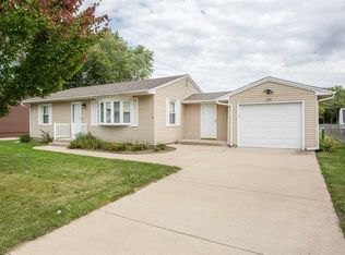 1313 11th St, Silvis, IL 61282