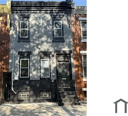 2941 N 9th St — Photo 1