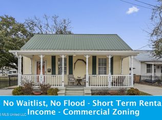 1705 Government St, Ocean Springs, MS 39564