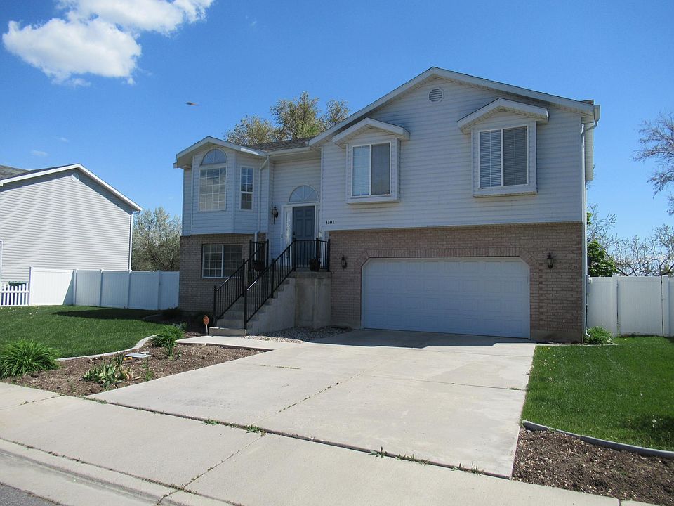 1st image of 1101 W 1600th St N
