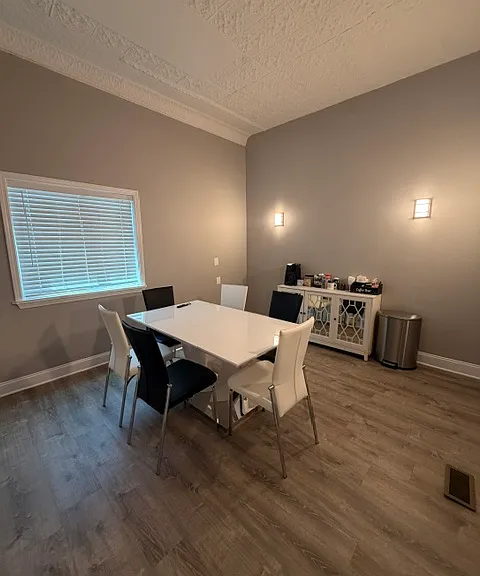 645 Norton St - Office Space — Photo 12