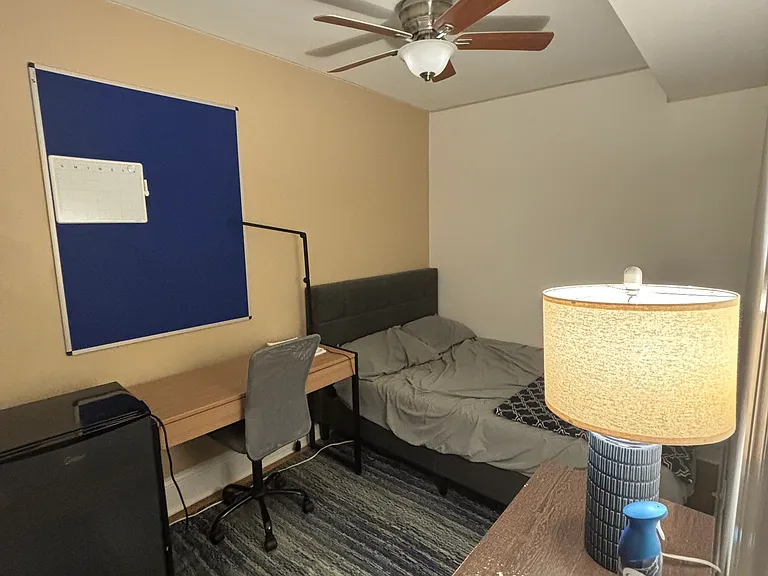 1502 W Polk St — Photo 2