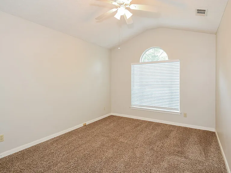 1171 Lennox Ct — Photo 13