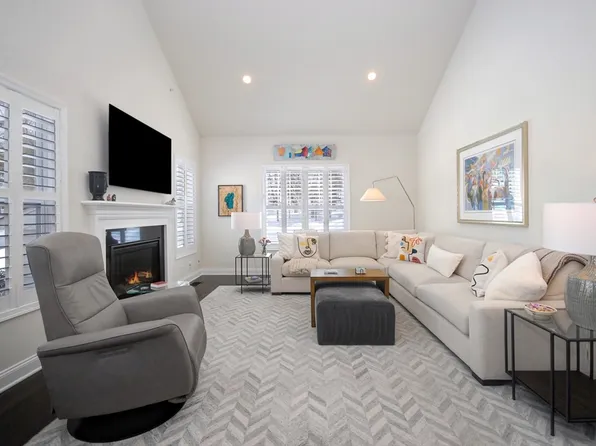 39 Ridgewood Dr #39, Stow, MA 01775