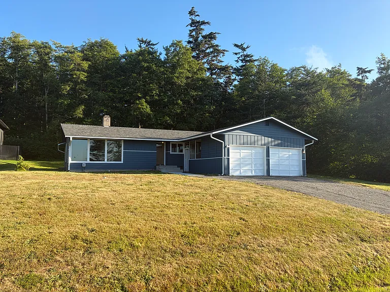 2409 Williams Rd — Photo 1