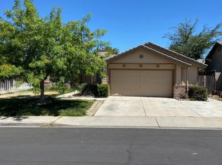 1366 Ranch House St, Oakdale, CA 95361