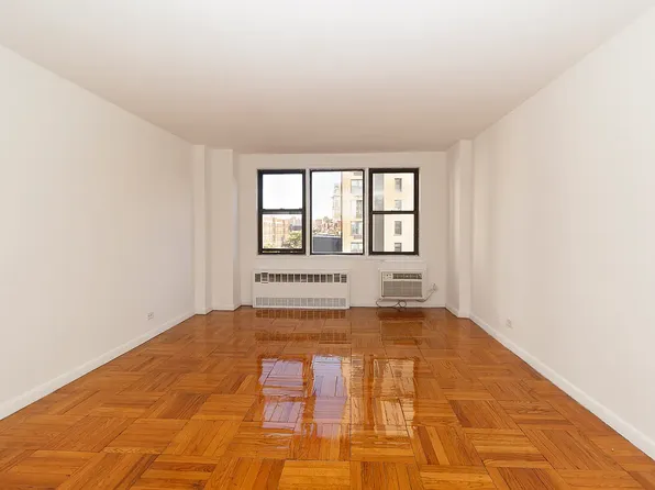 270 Clarkson Avenue image 1 of 6