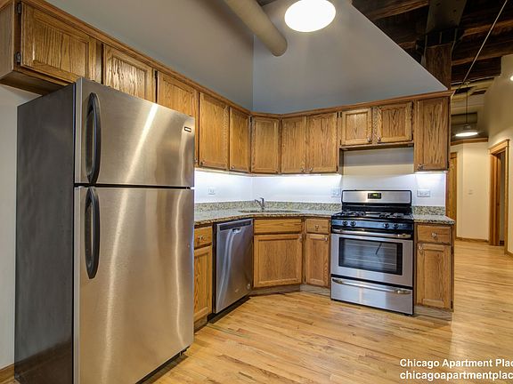 4th image of 216 W North Ave #203