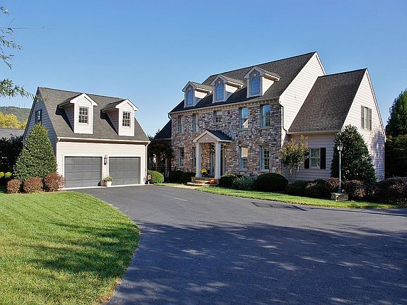 5th image of 45 Stonegate Dr