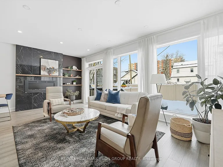 559 Mutual St — Photo 4