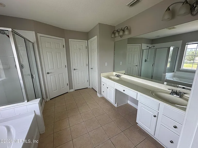 6340 Autumn Berry Cir — Photo 11