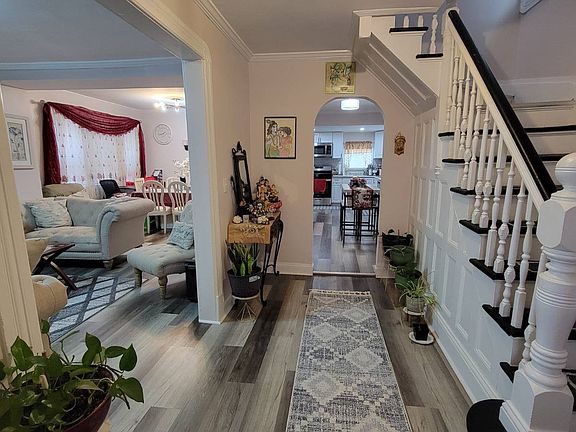 4th image of 91 Robinson St